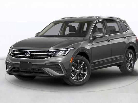 VOLKSWAGEN TIGUAN 4MOTION 2022 3VV2B7AX4NM121983 image